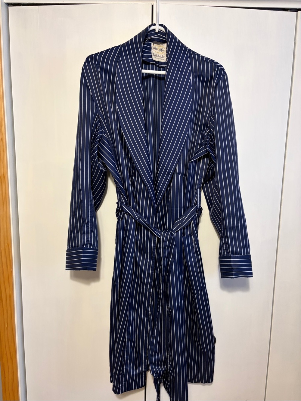Vintage Dayton Men’s Store Minneapolis 1970’s Dressing Gown Robe with Sash Sz. M